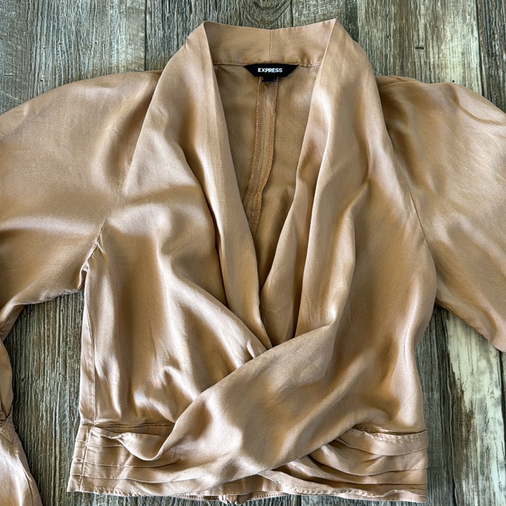 EXPRÉSS BEAUTIFUL TAN BLOUSE OPEN CHEST, XXS - Picture 3 of 12